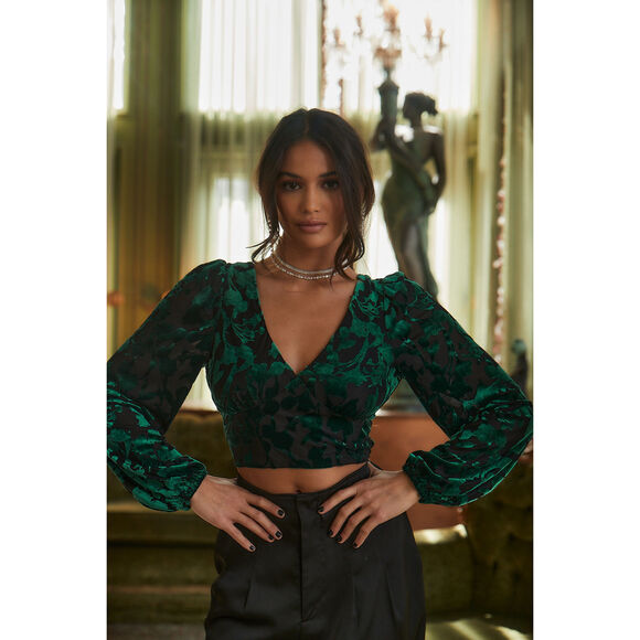 12th Tribe Love Affair Emerald Velvet Blouse Size MM - Picture 2 of 3